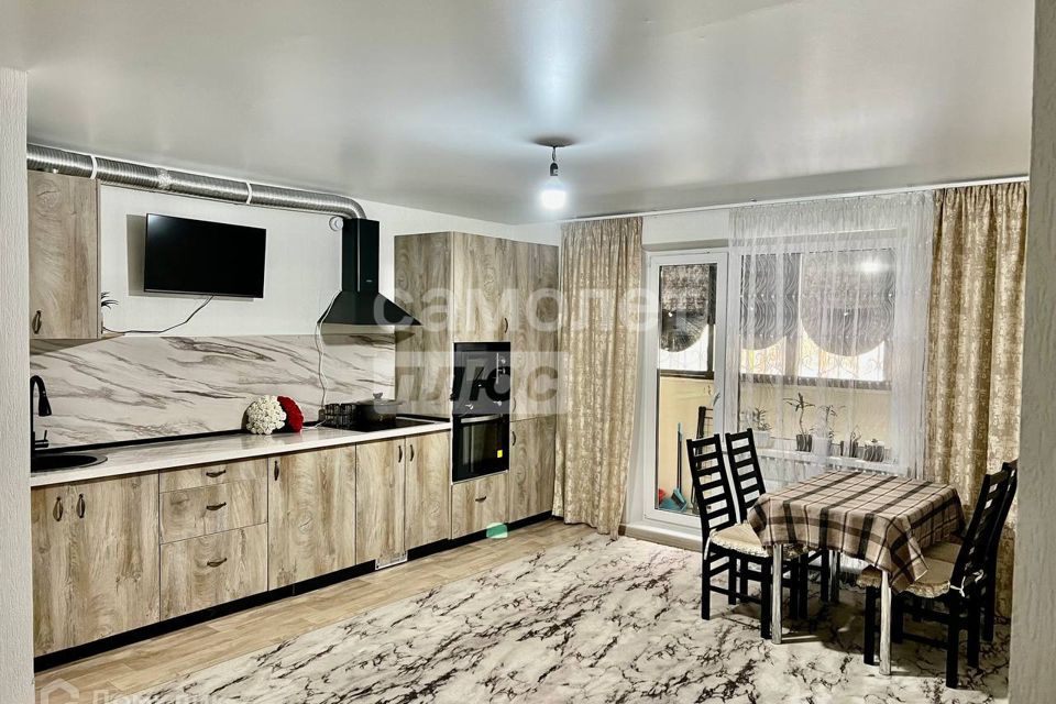 Сдаётся 2-комнатная квартира, 67 м²