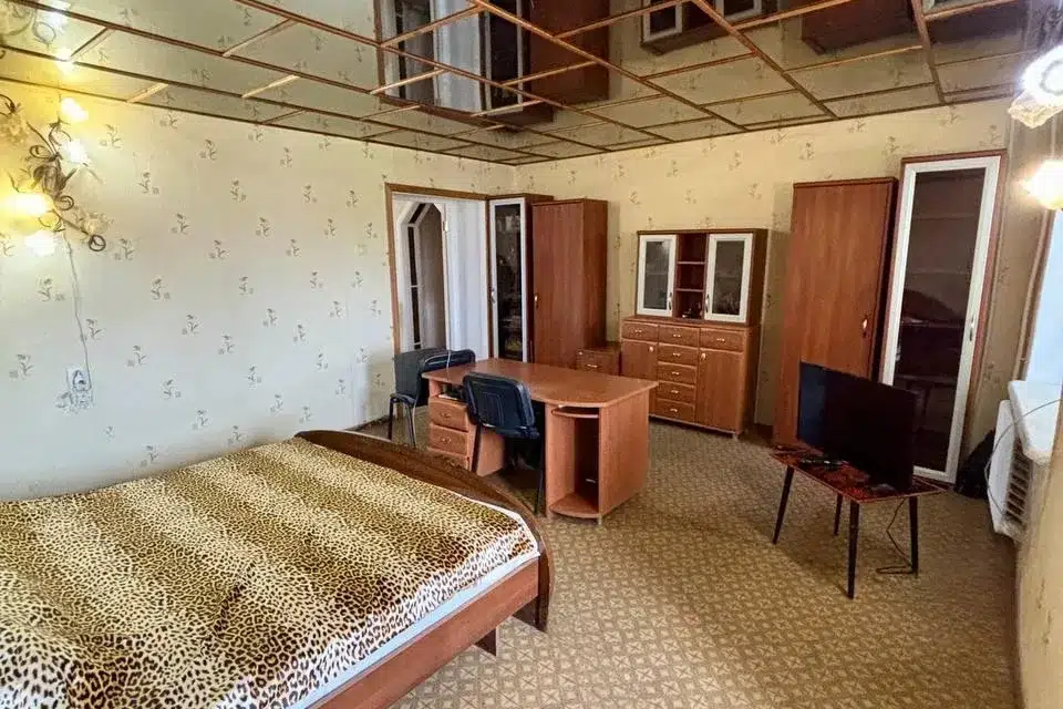 Продаётся 4-комнатная квартира, 107.3 м²