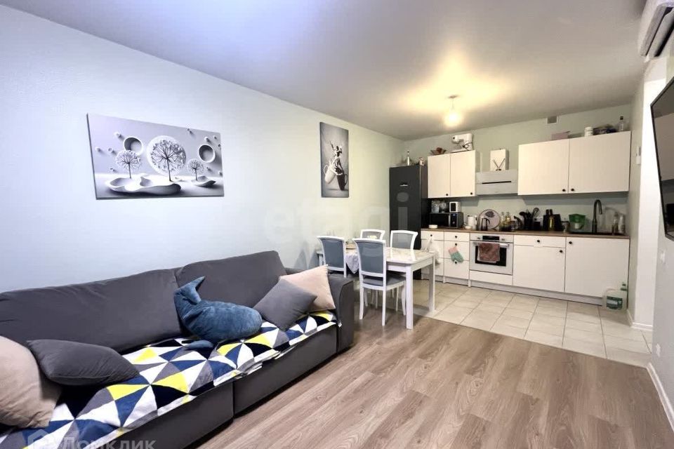 Продаётся 3-комнатная квартира, 55 м²