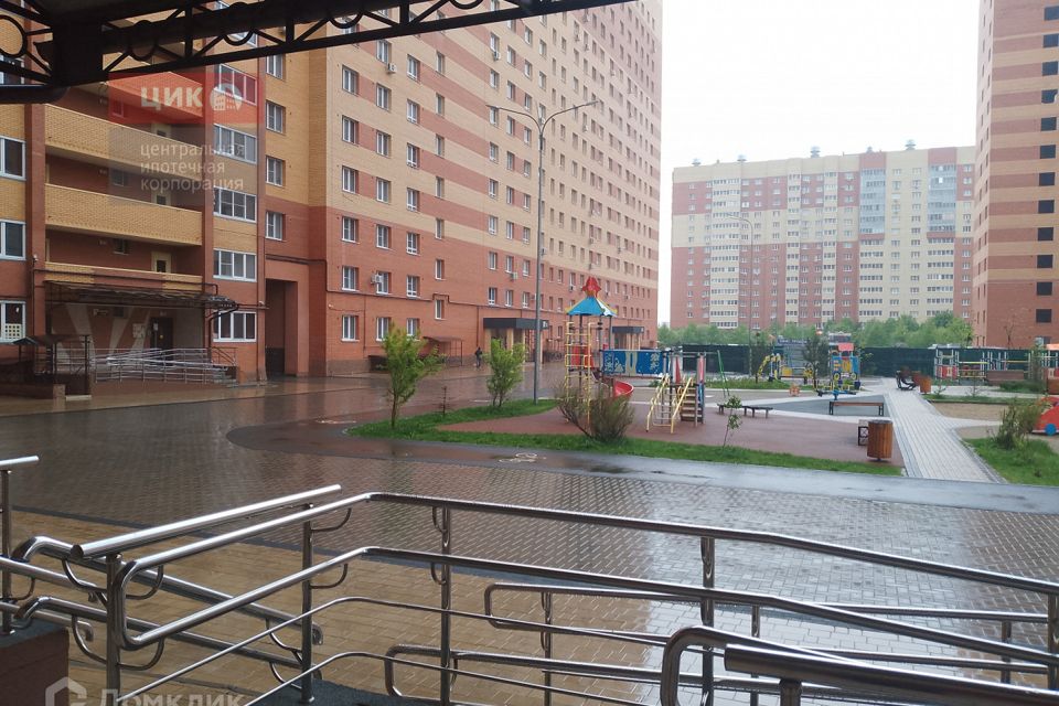 Продаётся 2-комнатная квартира, 72.8 м²