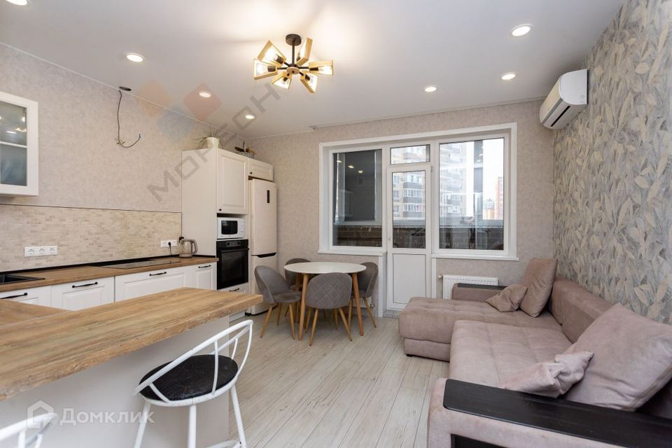 Продаётся 2-комнатная квартира, 56.8 м²