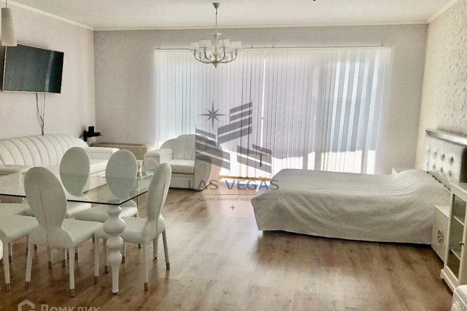 Сдаётся 1-комнатная квартира, 70 м²