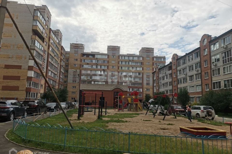 Продаётся 2-комнатная квартира, 65.5 м²