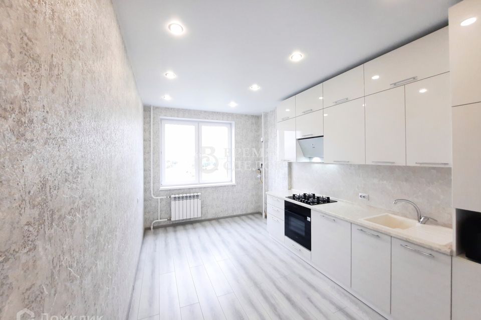 Продаётся 2-комнатная квартира, 66.4 м²