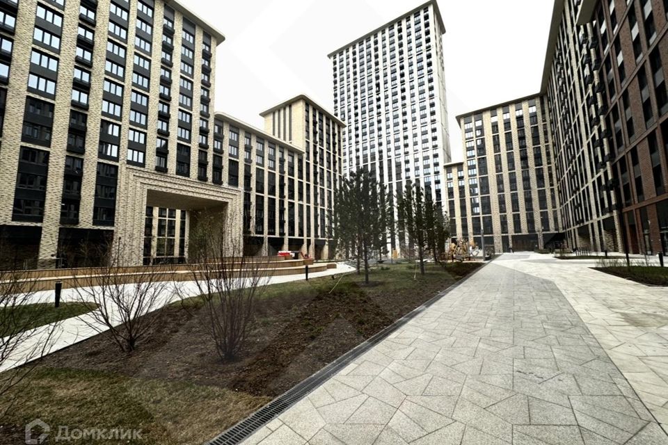 Продаётся 1-комнатная квартира, 43 м²