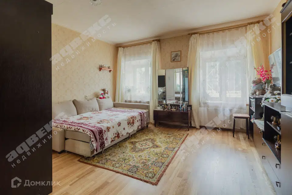 Продаётся 4-комнатная квартира, 108 м²
