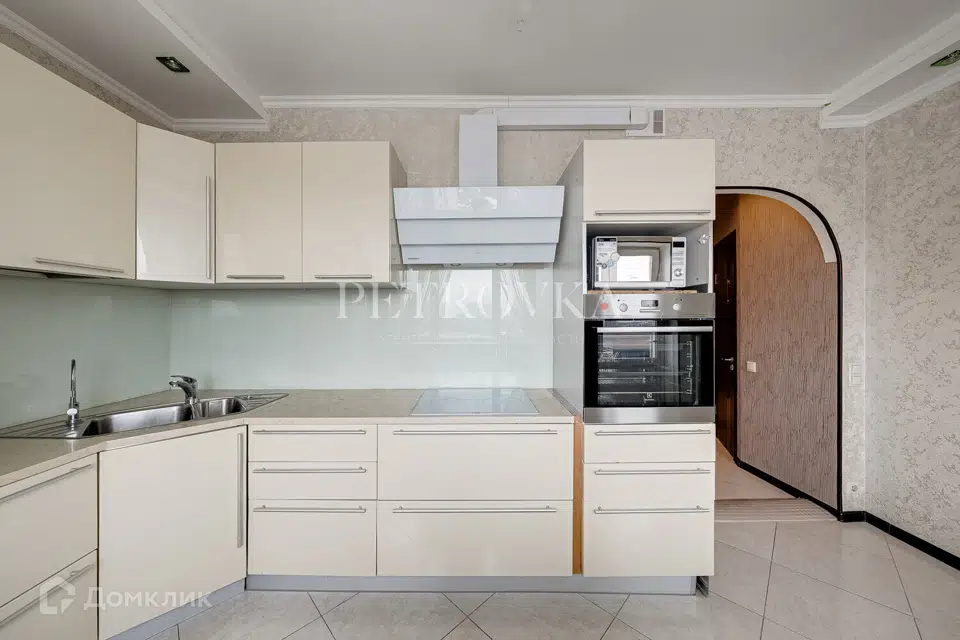 Продаётся 1-комнатная квартира, 44 м²