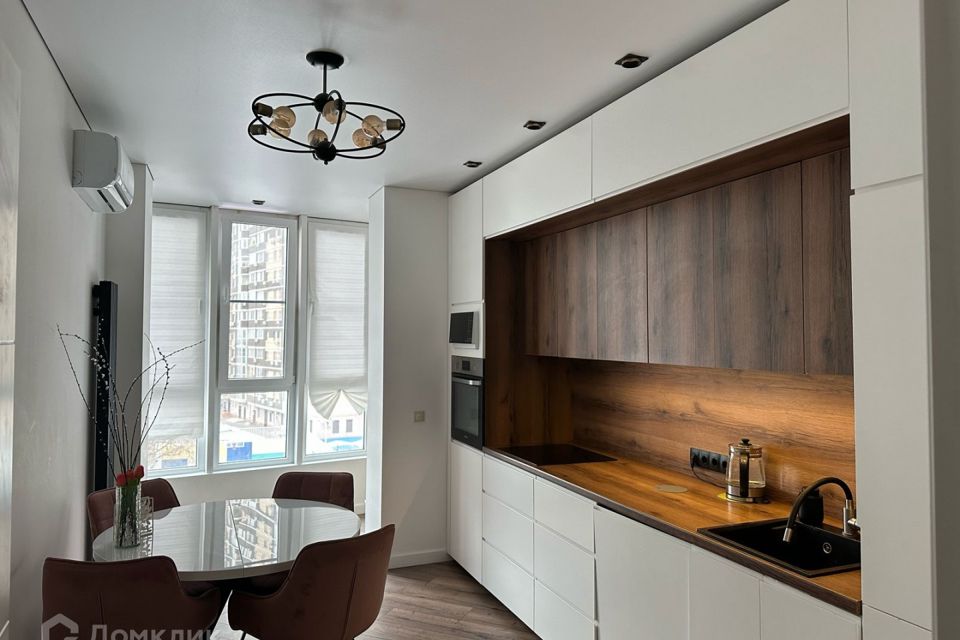 Продаётся 2-комнатная квартира, 60 м²