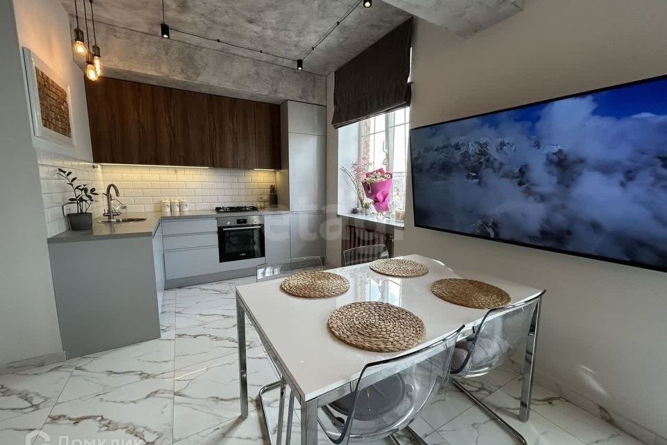 Продаётся 2-комнатная квартира, 57 м²