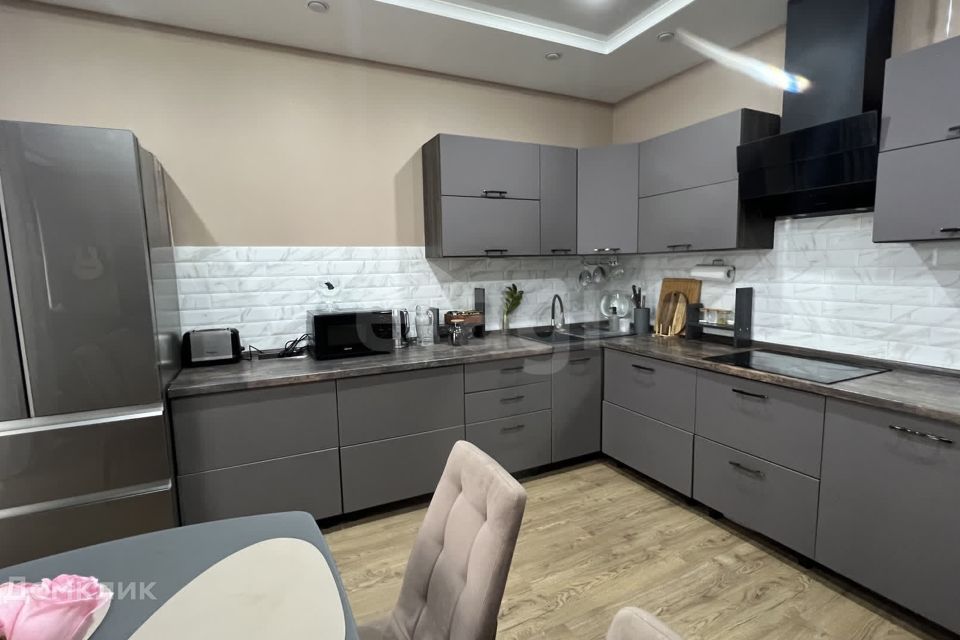 Продаётся 3-комнатная квартира, 74 м²