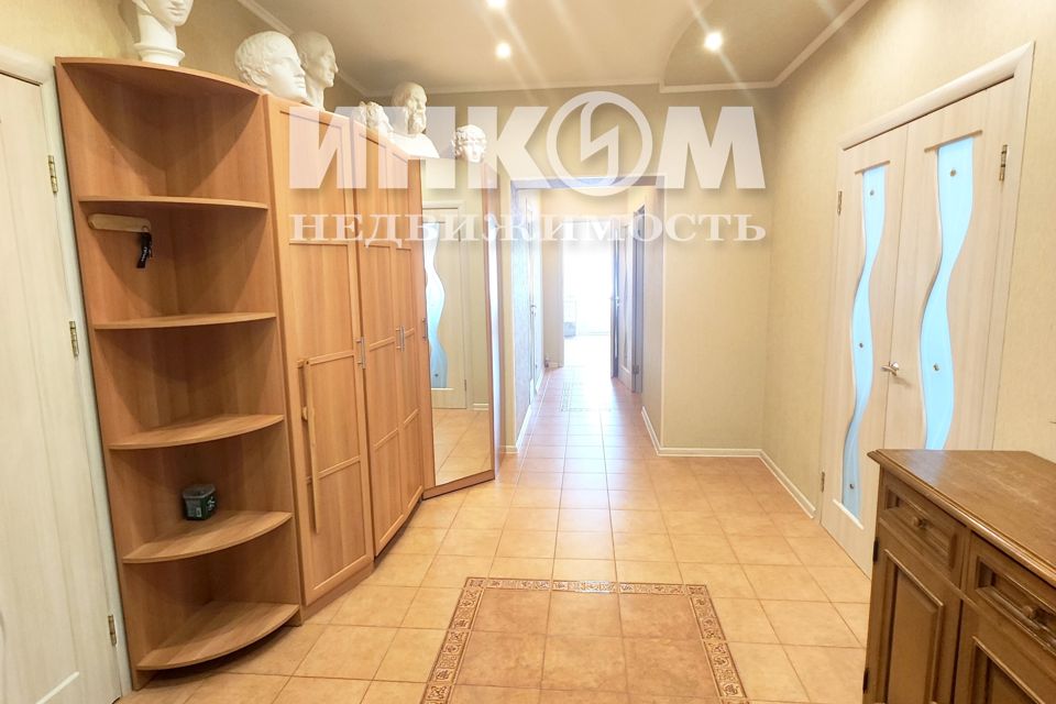 Продаётся 3-комнатная квартира, 98.6 м²