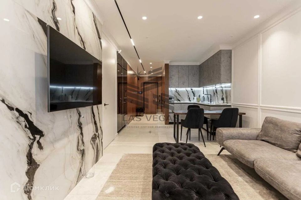 Сдаётся 2-комнатная квартира, 65 м²