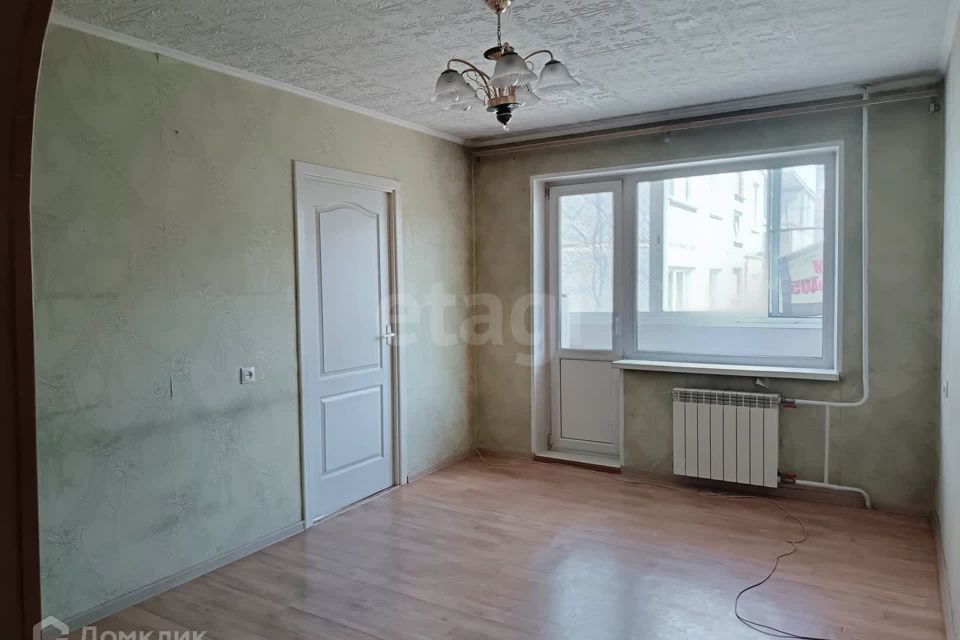 Продаётся 3-комнатная квартира, 46.8 м²