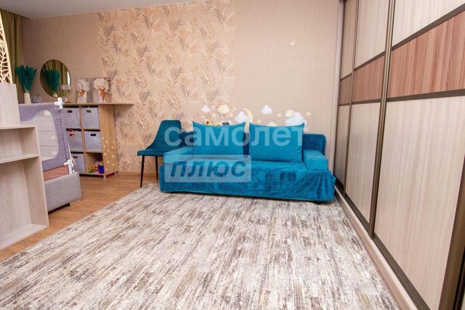 Продаётся 1-комнатная квартира, 42.7 м²