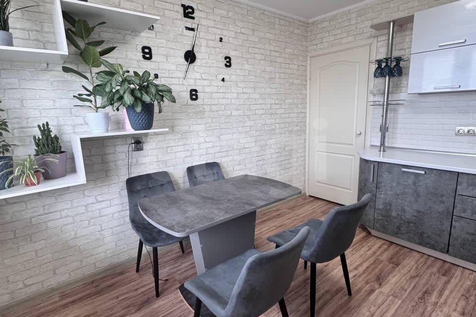 Продаётся 2-комнатная квартира, 58.7 м²
