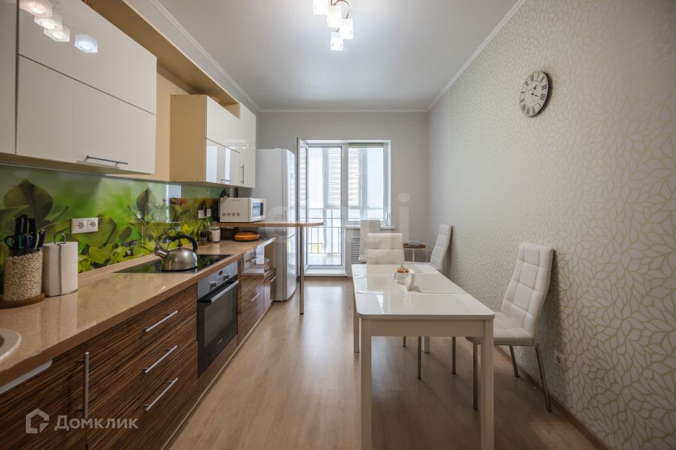 Сдаётся 2-комнатная квартира, 67.5 м²