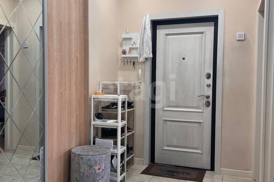 Продаётся 3-комнатная квартира, 67.8 м²