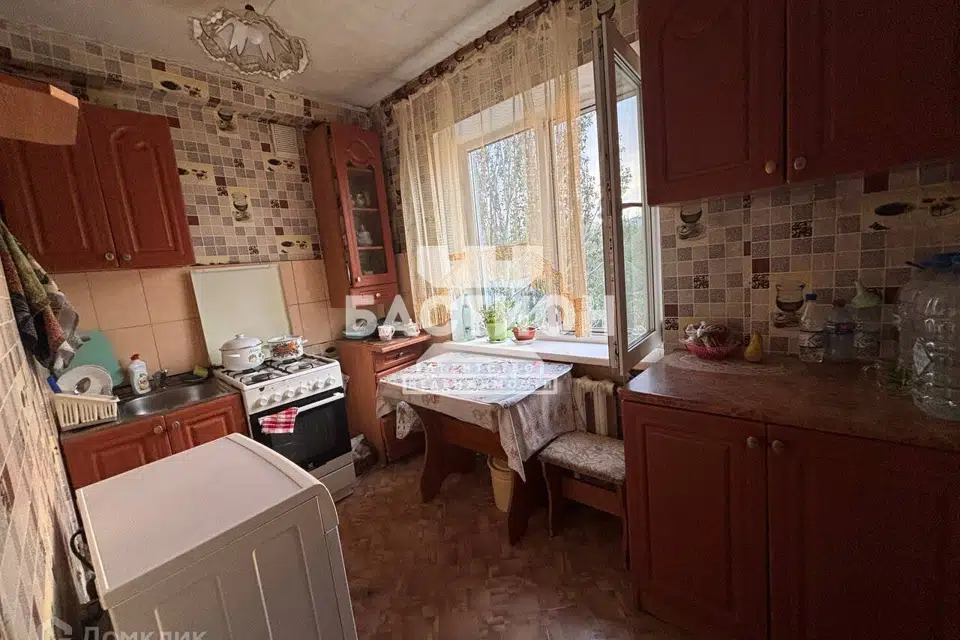 Продаётся 3-комнатная квартира, 54.5 м²