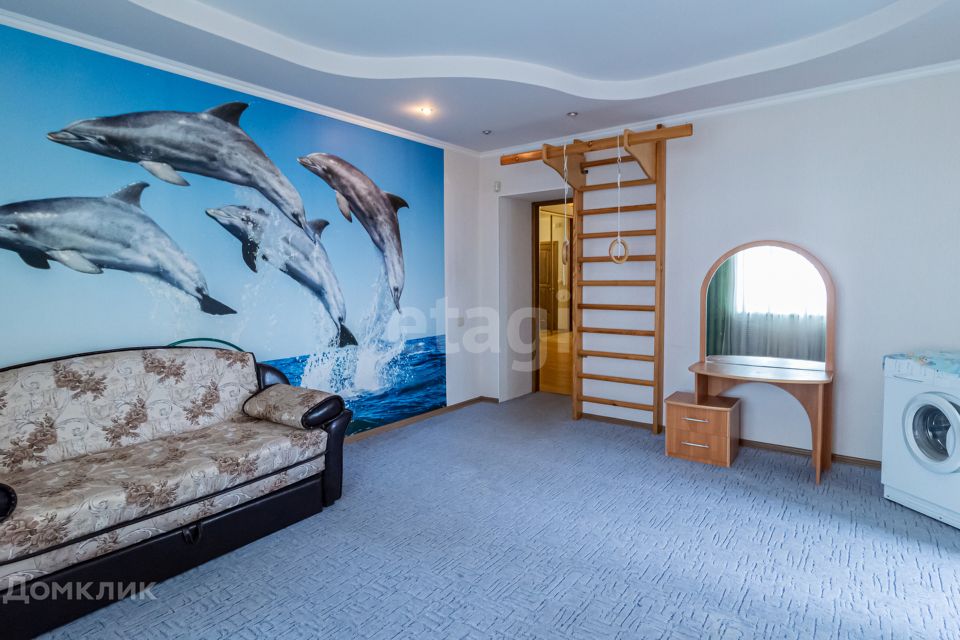 Продаётся 3-комнатная квартира, 120 м²