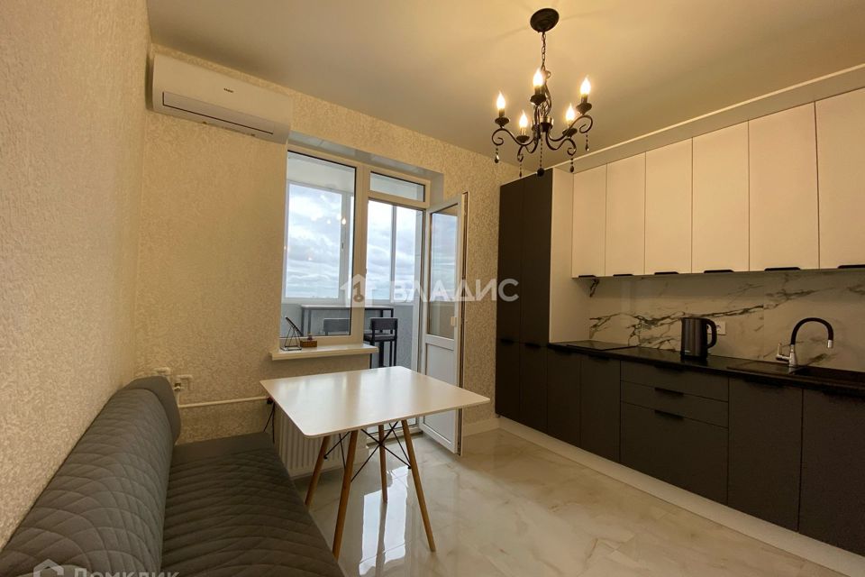 Продаётся 1-комнатная квартира, 37.1 м²