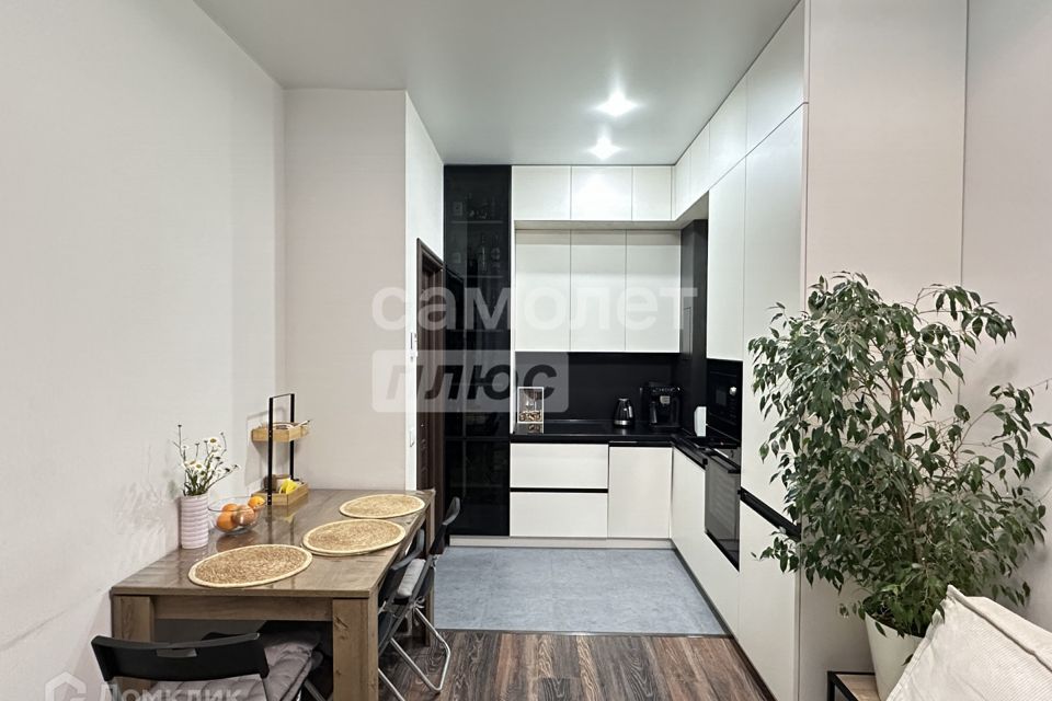 Продаётся 2-комнатная квартира, 52.7 м²