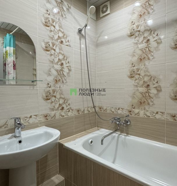 Продаётся 3-комнатная квартира, 67.4 м²