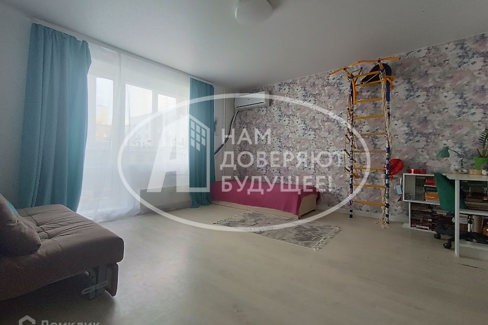 Продаётся 1-комнатная квартира, 39.7 м²