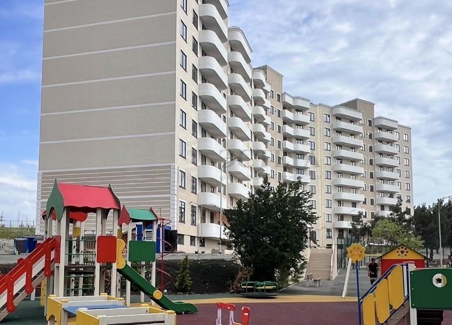 Продаётся 3-комнатная квартира, 103 м²