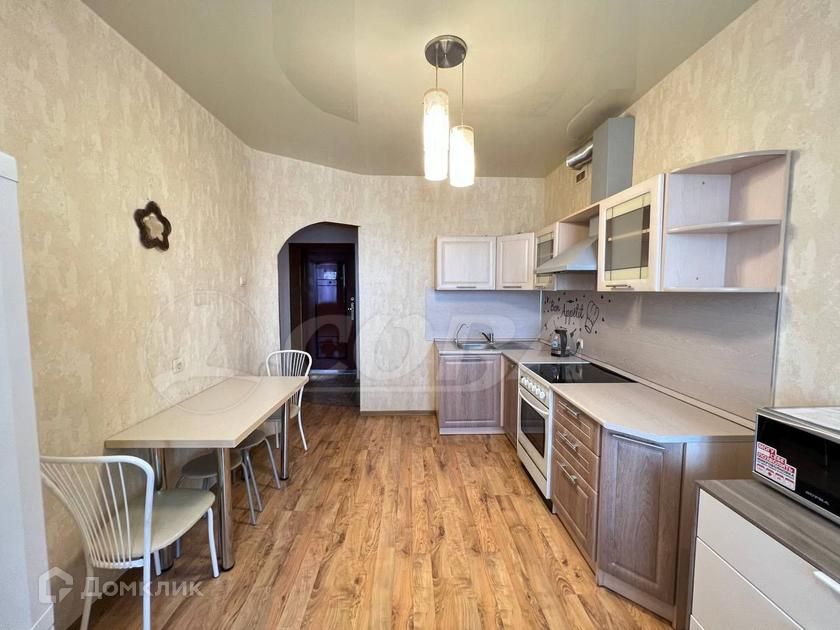 Продаётся 1-комнатная квартира, 45.5 м²