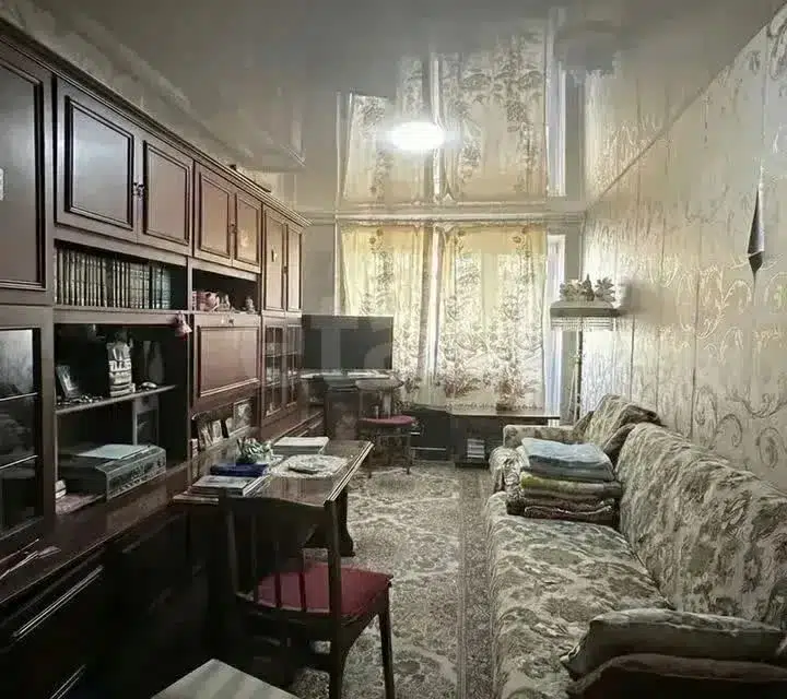 Продаётся 3-комнатная квартира, 57.2 м²