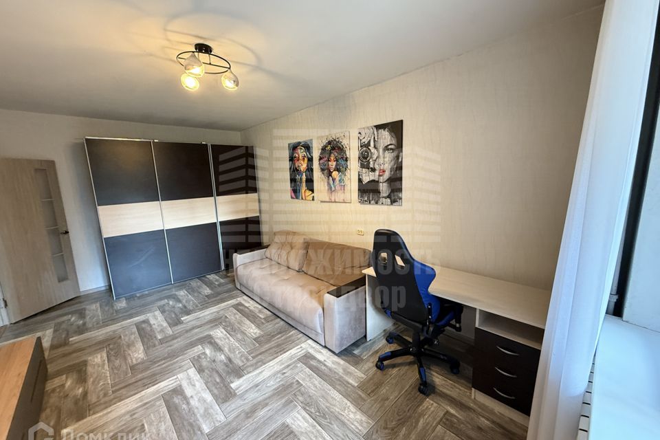 Продаётся 1-комнатная квартира, 38 м²