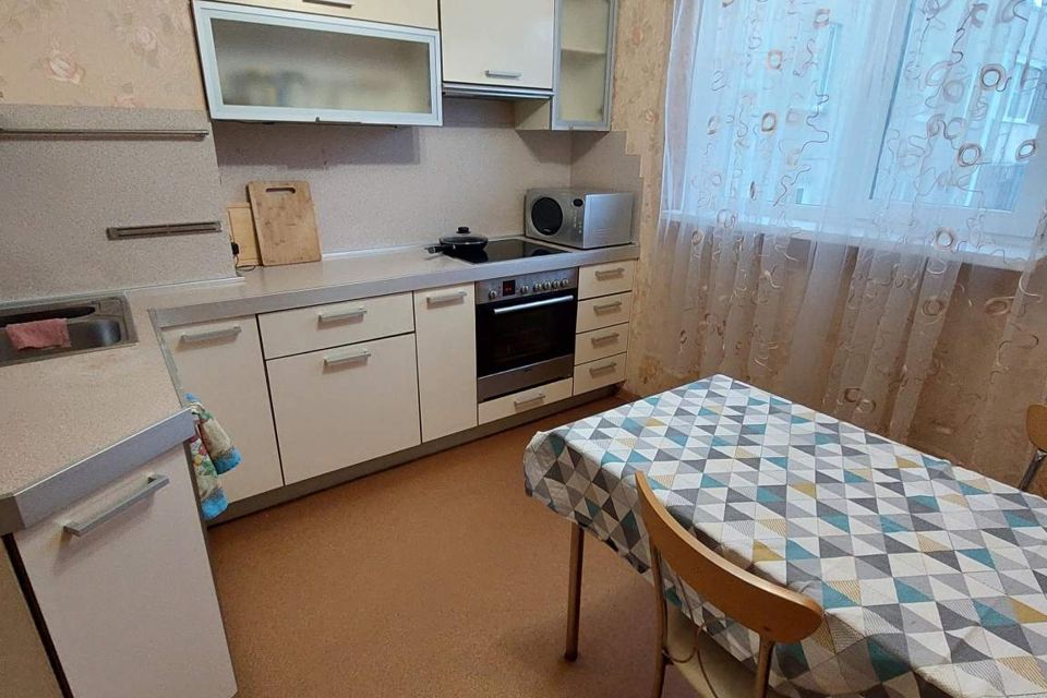 Сдаётся 2-комнатная квартира, 52.8 м²