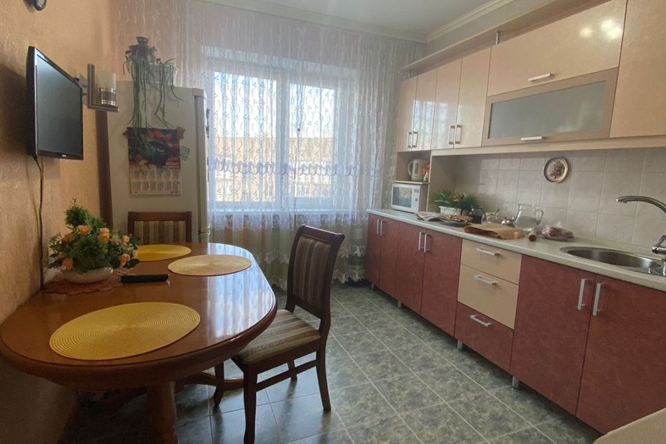 Продаётся 3-комнатная квартира, 63 м²