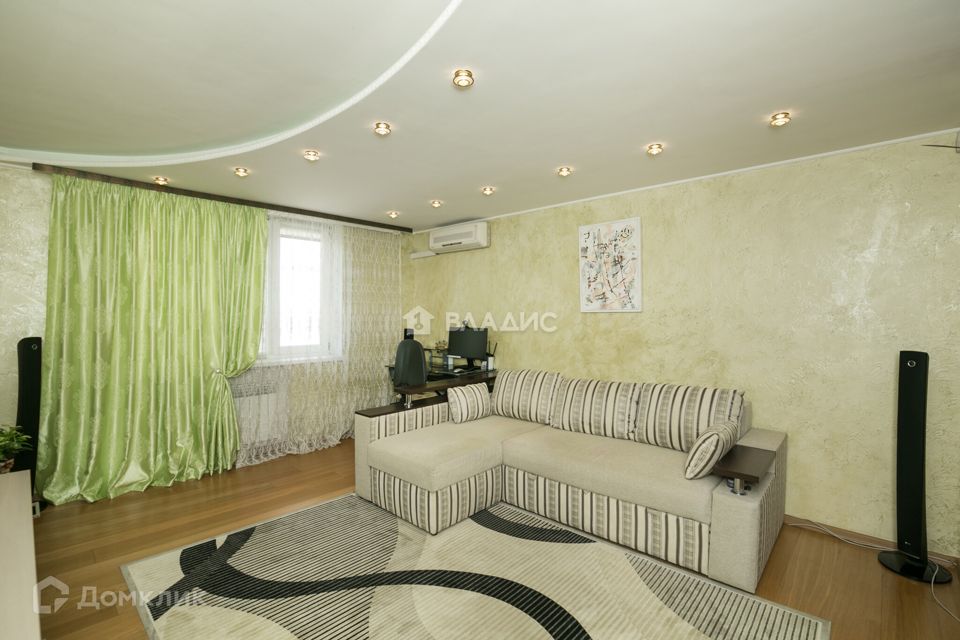 Продаётся 2-комнатная квартира, 65.2 м²