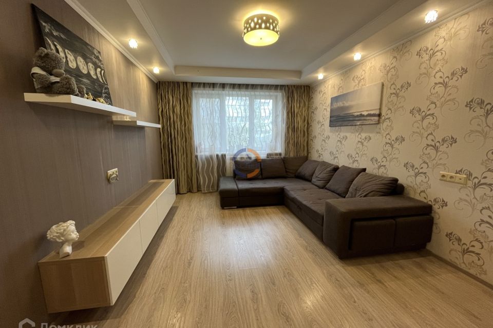 Продаётся 2-комнатная квартира, 56.5 м²