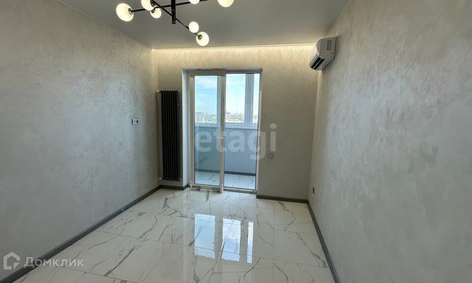 Продаётся 1-комнатная квартира, 43 м²