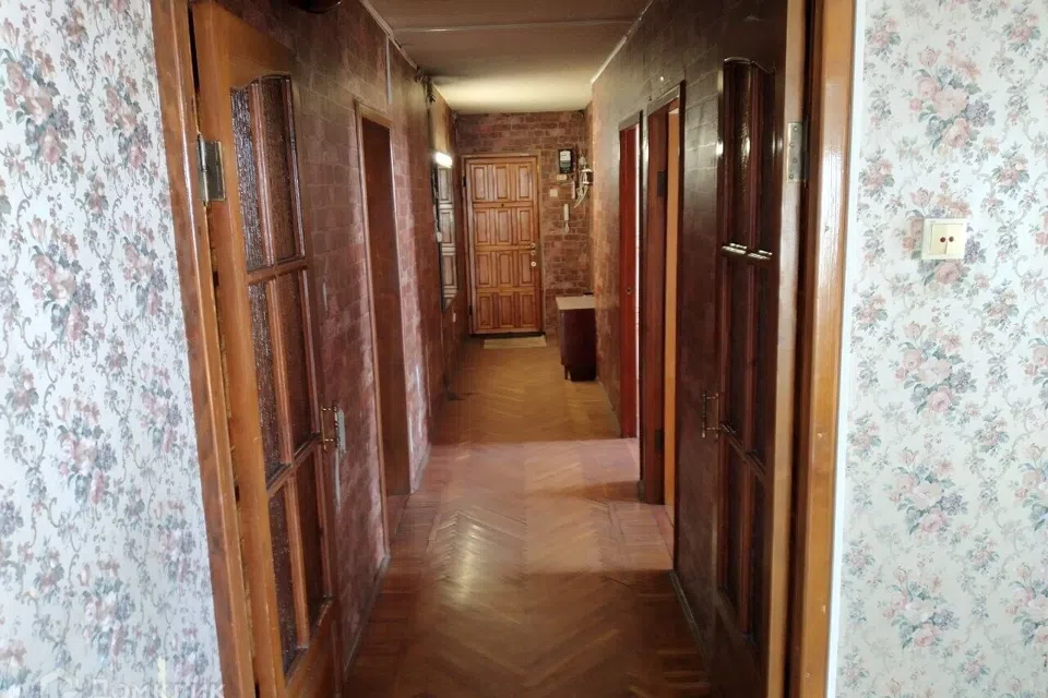 Продаётся 4-комнатная квартира, 109 м²