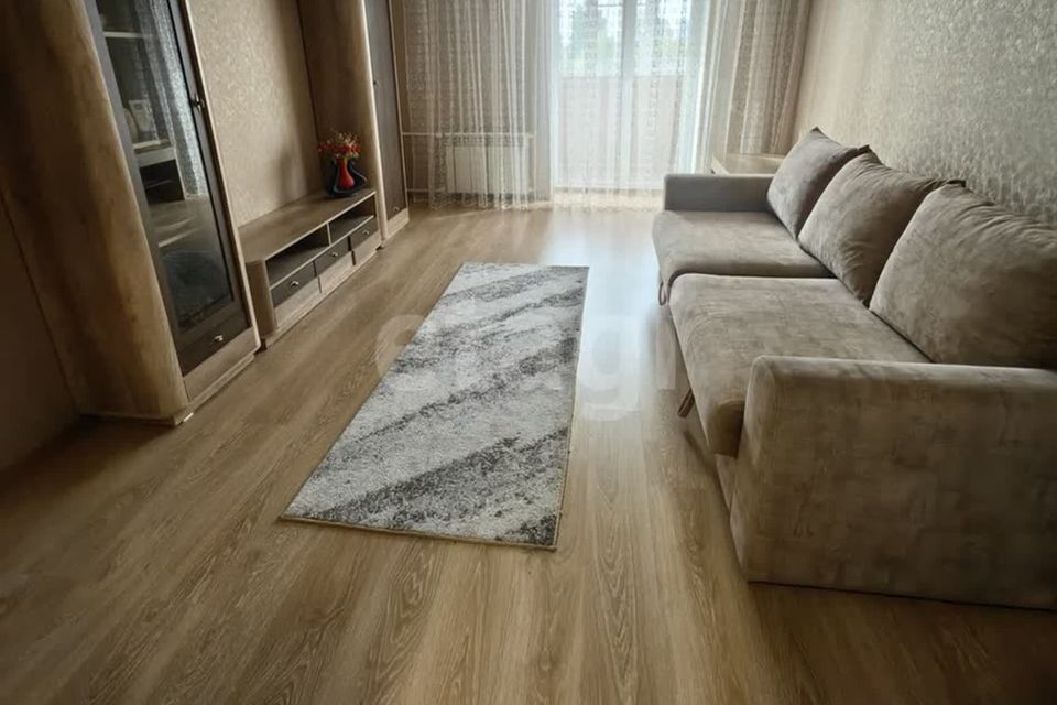Продаётся 2-комнатная квартира, 111 м²