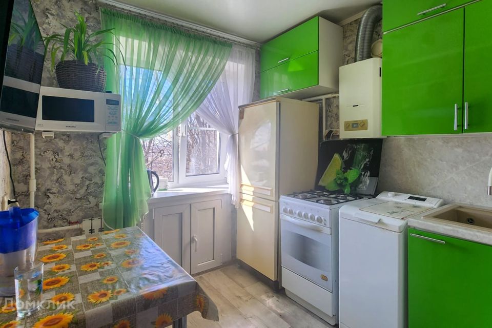 Продаётся 2-комнатная квартира, 42.8 м²