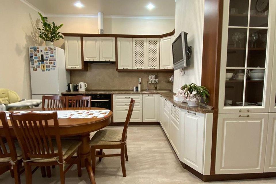 Продаётся 2-комнатная квартира, 80 м²
