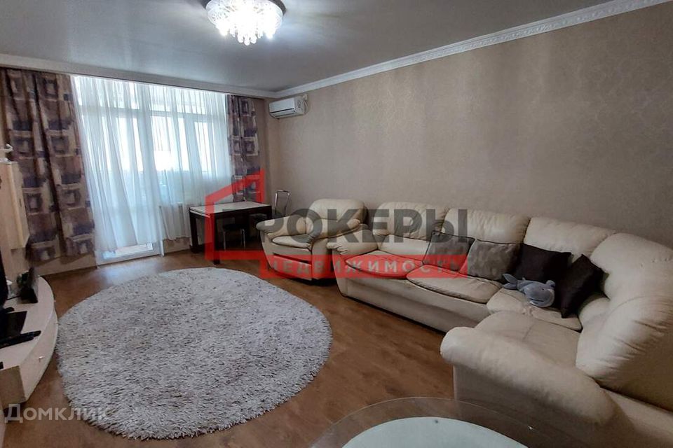 Продаётся 3-комнатная квартира, 113.2 м²