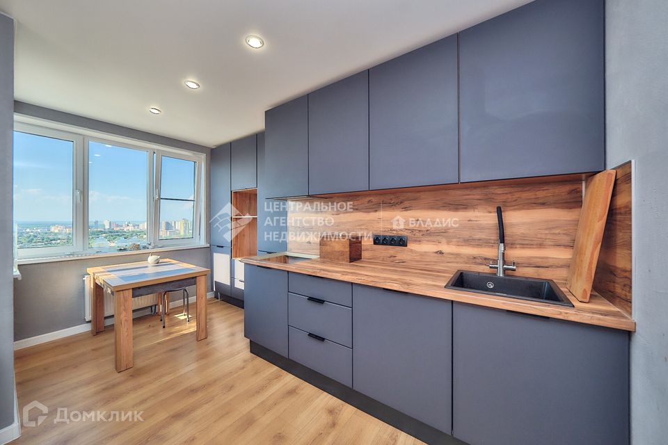 Продаётся 2-комнатная квартира, 61.2 м²