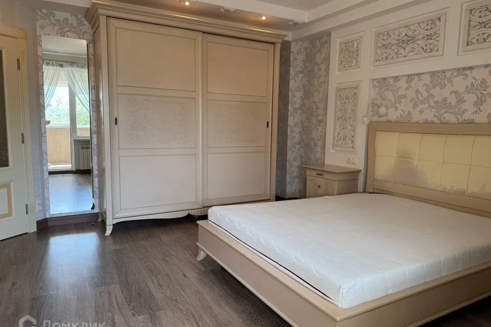 Продаётся 3-комнатная квартира, 124.6 м²