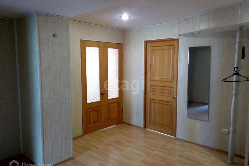 Продаётся 5-комнатная квартира, 140.8 м²