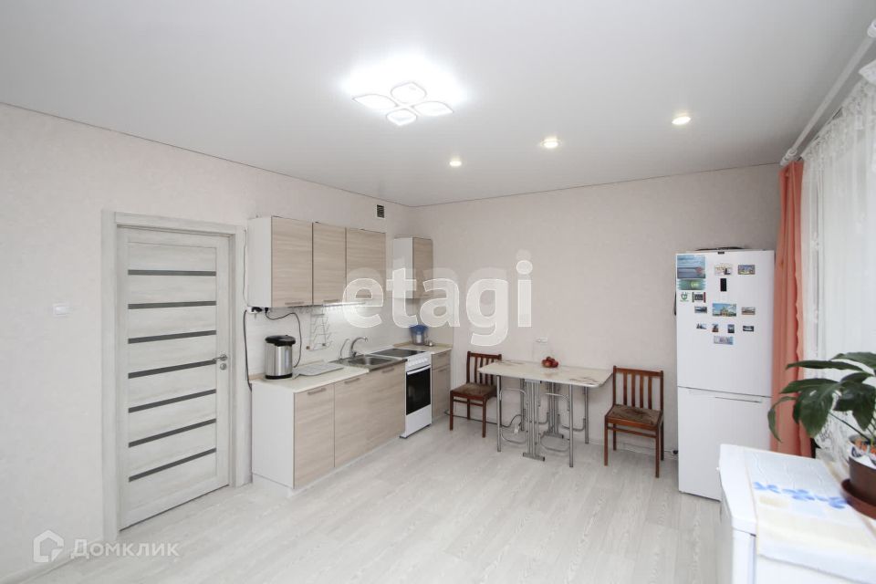 Продаётся 1-комнатная квартира, 51 м²