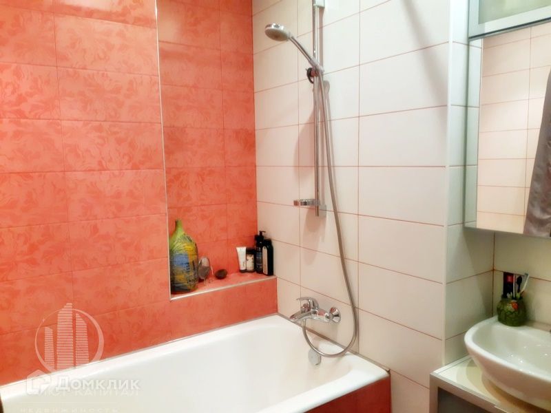 Сдаётся 2-комнатная квартира, 67 м²