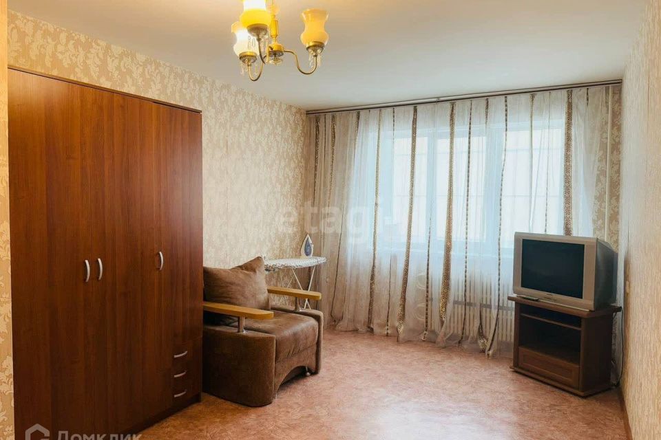 Продаётся 1-комнатная квартира, 42.9 м²