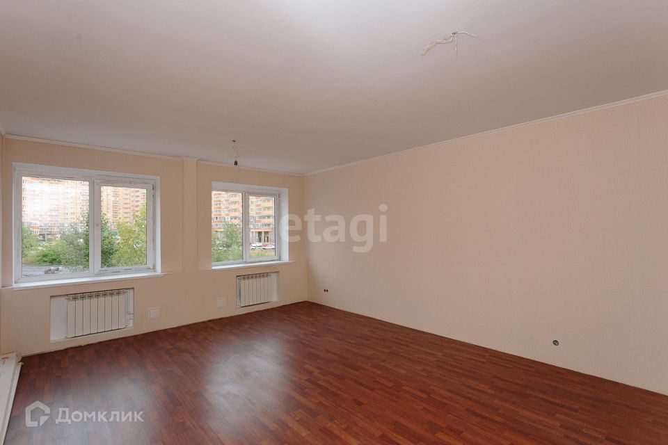 Продаётся 3-комнатная квартира, 97 м²