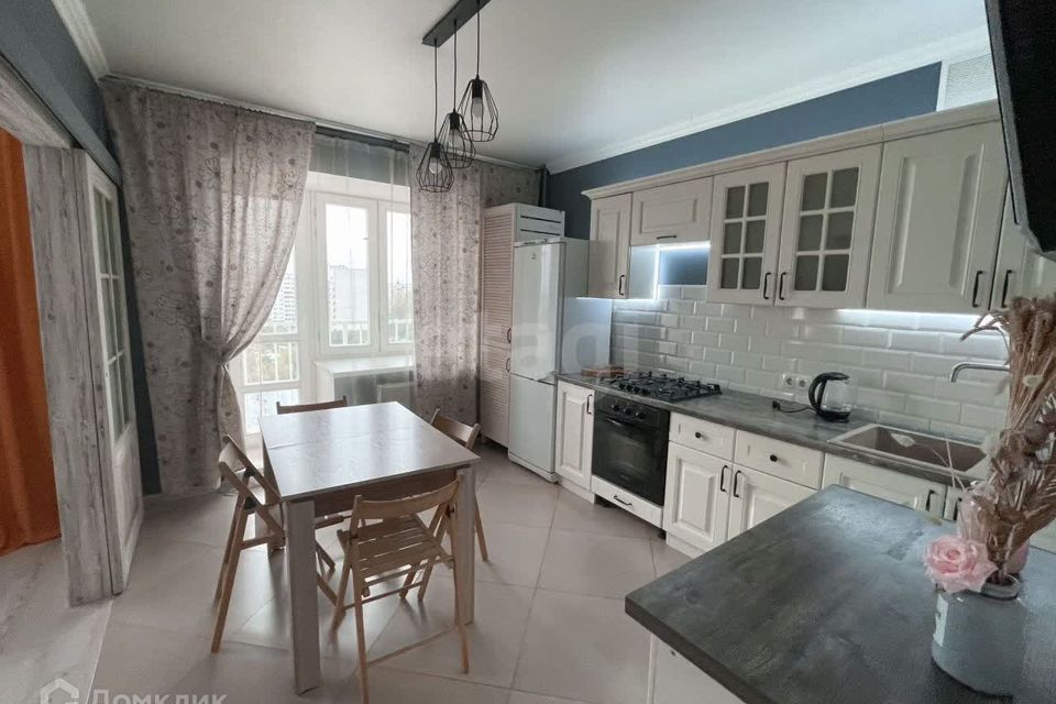 Продаётся 2-комнатная квартира, 69.4 м²