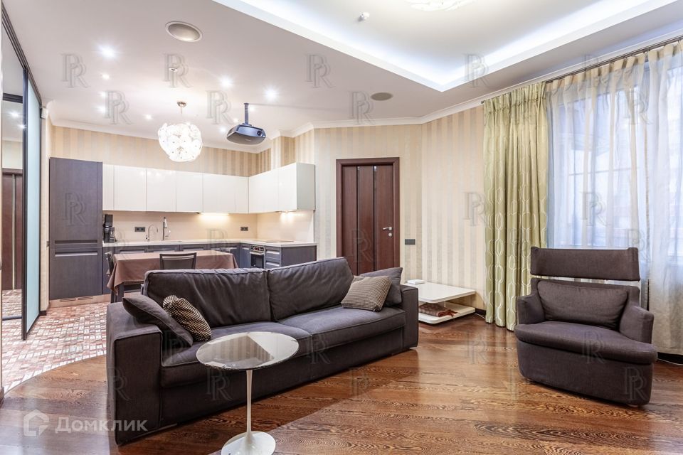 Продаётся 2-комнатная квартира, 64 м²